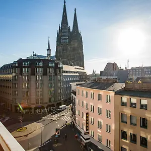 Boutique 003 Am Dom, Trademark Collection By Wyndham 3*, Köln Tyskland